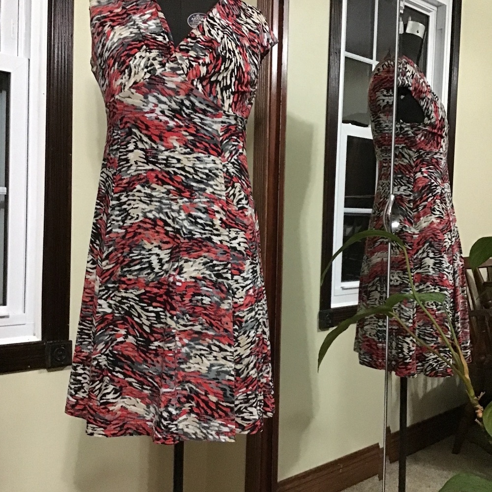 Multicolored Kasper Dress in size 8